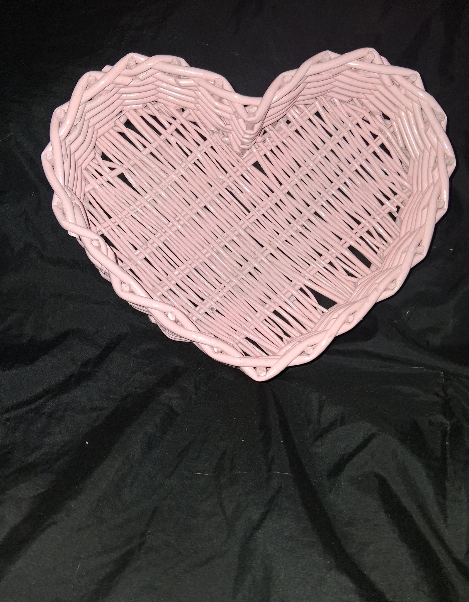 Wicker Pink Heart Wall Art
